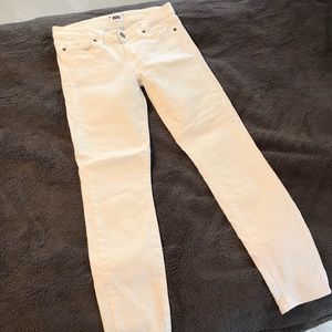 PAIGE arctic white ankle jeans size 27!!!